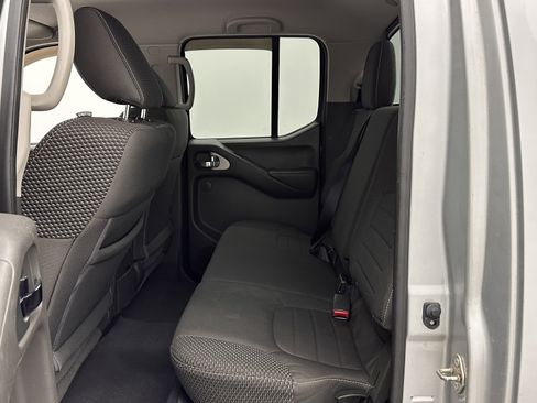 Used 2018 Nissan Frontier PRO-4X image 22