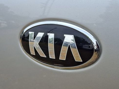 Used 2021 Kia Sedona EX FWD image 30