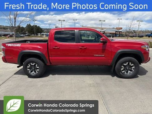 Used 2023 Toyota Tacoma TRD Off-Road w/ Technology Package AWD/4WD image 8