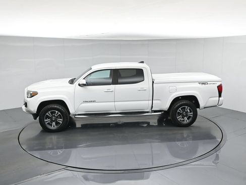 Used 2019 Toyota Tacoma TRD Sport RWD image 45
