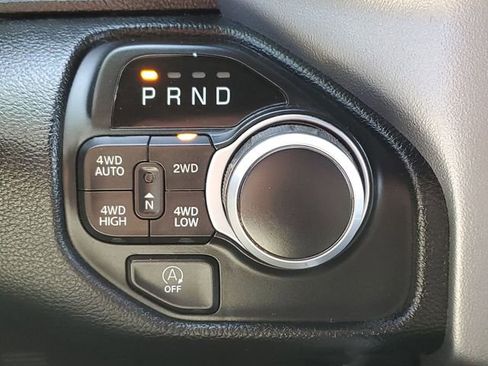Used 2020 RAM 1500 Big Horn AWD/4WD image 17