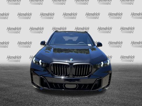 New 2026 BMW X5 xDrive40i w/ M Sport Package AWD/4WD image 3