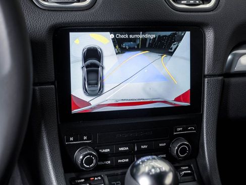 Used 2024 Porsche 718 Cayman RWD image 25