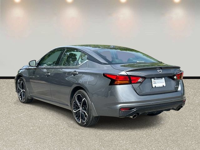 Used 2024 Nissan Altima 2.5 SR w/ SR Premium Package AWD/4WD image 7
