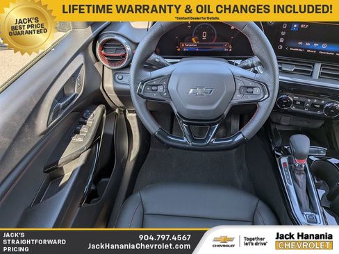 New 2026 Chevrolet Trax RS w/ Sunroof Package FWD image 17