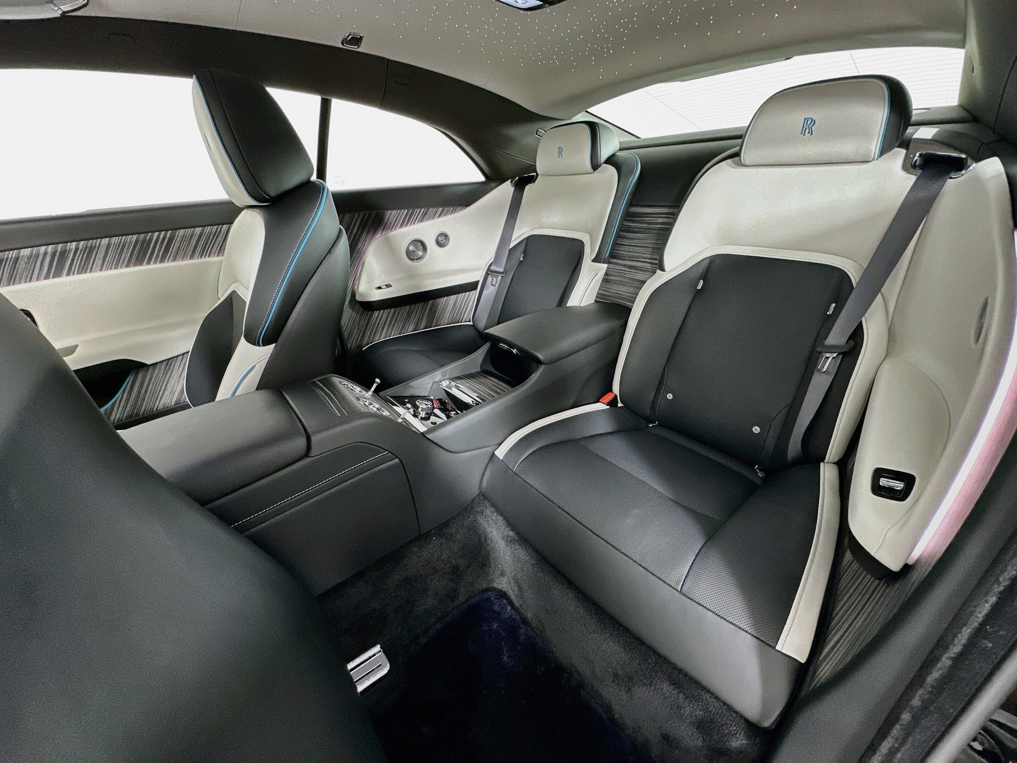 New 2026 Rolls-Royce Spectre w/ Spectre Enhancement Package AWD/4WD image 23