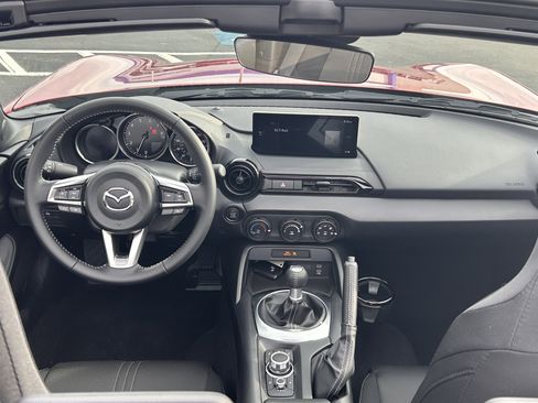 Certified 2025 MAZDA MX-5 Miata Sport image 12