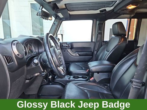 Used 2018 Jeep Wrangler Unlimited Sahara image 19