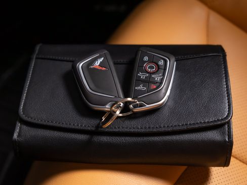 Used 2022 Chevrolet Corvette Stingray Preferred Conv w/ 2LT RWD image 32