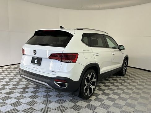Used 2022 Volkswagen Taos SEL image 7