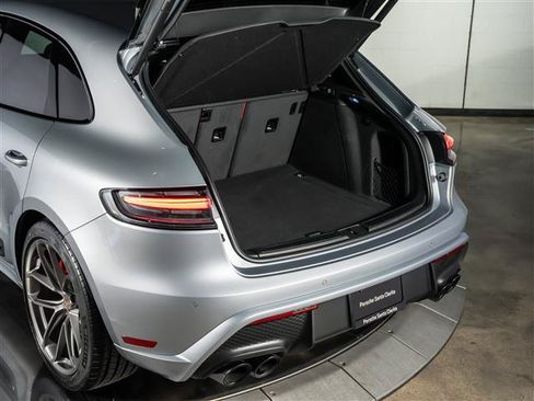 Certified 2026 Porsche Macan GTS AWD/4WD image 35