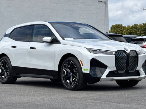 Certified 2024 BMW iX xDrive50 w/ Sport Package AWD/4WD image 7