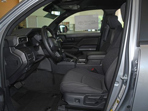 New 2025 Toyota Tacoma SR5 image 3