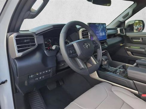 Used 2026 Toyota Tundra SR5 w/ SR5 Premium Package AWD/4WD image 13