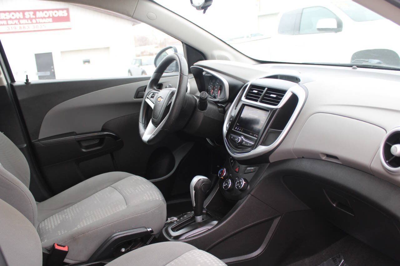 Used 2020 Chevrolet Sonic LT FWD image 13