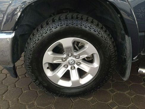 Used 2021 RAM 1500 Laramie AWD/4WD image 12