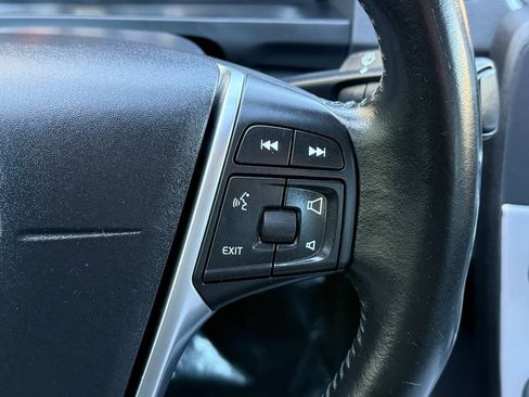 Used 2017 Volvo S60 T5 Inscription image 35