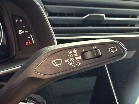 Used 2026 Audi Q8 Premium Plus AWD/4WD image 25