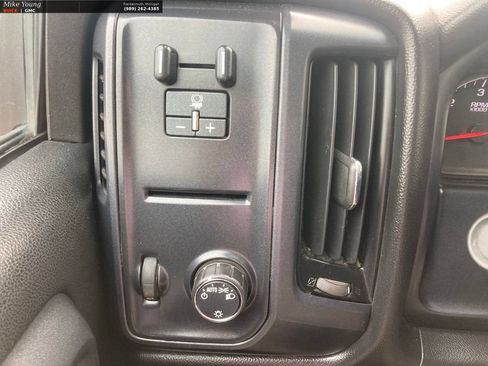 Used 2015 Chevrolet Silverado 2500 W/T w/ WT Convenience Package AWD/4WD image 22