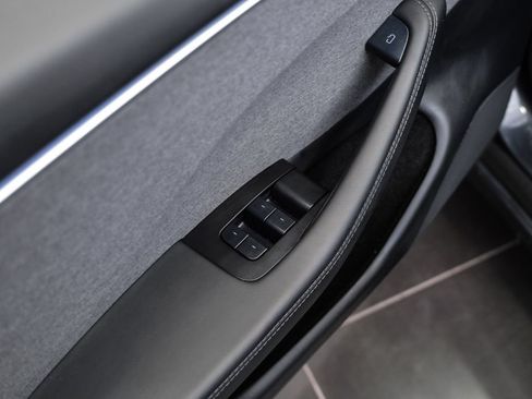 Used 2025 Tesla Model 3 Long Range RWD image 35