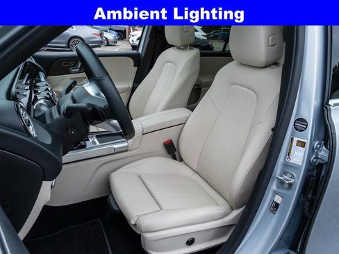 Used 2026 Mercedes-Benz GLB 250 4MATIC w/ Exclusive Package image 17