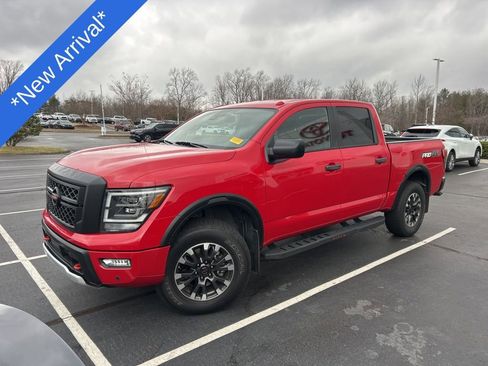 Used 2021 Nissan Titan PRO-4X w/ Pro-4x Utility Package image 11