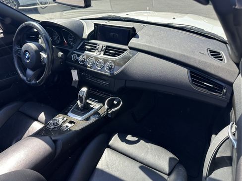 Used 2016 BMW Z4 sDrive28i RWD image 19