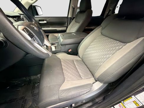 Used 2019 Toyota Tundra SR5 w/ SR5 Upgrade Package image 11