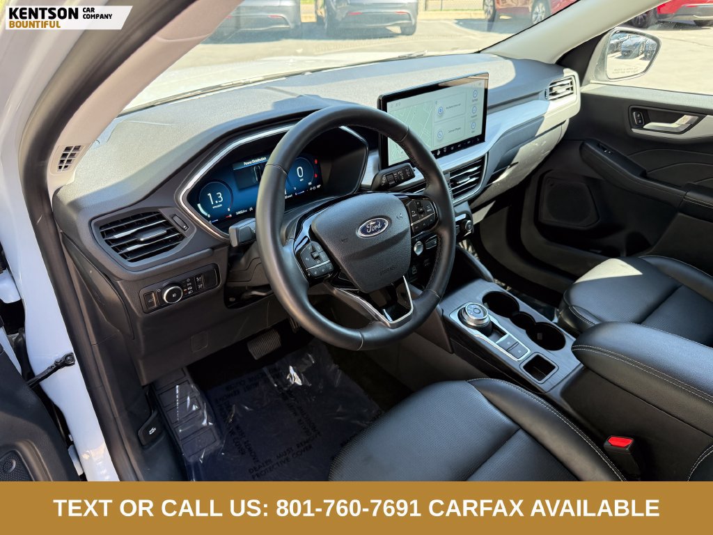 Used 2025 Ford Escape Platinum AWD/4WD image 30