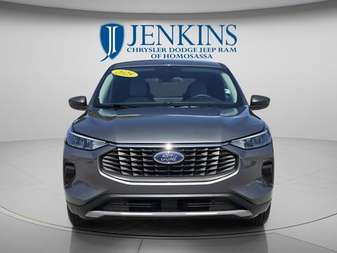 Used 2025 Ford Escape Active w/ Tech Pack #1 FWD image 11