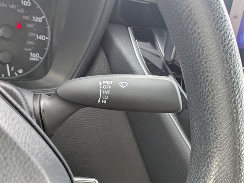 Used 2023 Toyota Corolla LE image 28