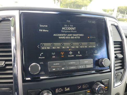 Used 2021 Nissan Titan SV w/ SV Convenience Package image 23