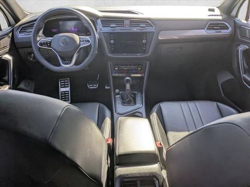 Used 2022 Volkswagen Tiguan SE R-Line image 14
