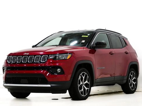 Used 2025 Jeep Compass Limited image 3