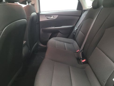 Used 2021 Kia Forte LXS FWD image 18