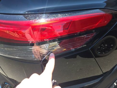 Used 2024 Nissan Pathfinder SL image 12