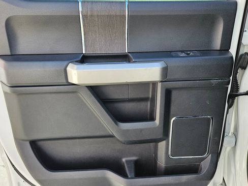 Used 2020 Ford F350 Lariat w/ Lariat Ultimate Package image 22