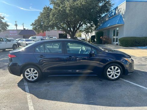 Used 2023 Toyota Corolla LE FWD image 8