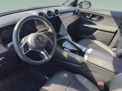 Certified 2025 Mercedes-Benz GLC 300 image 16
