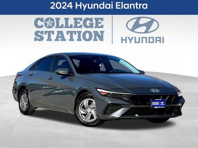 Used 2024 Hyundai Elantra SE