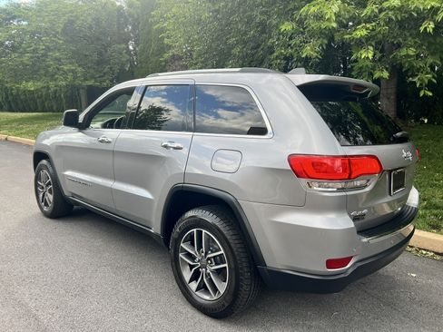 Used 2019 Jeep Grand Cherokee Limited w/ Luxury Group II AWD/4WD image 39