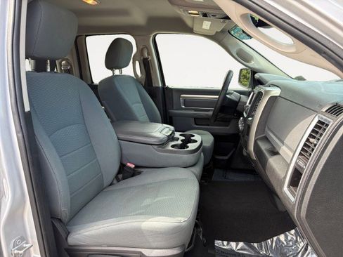 Used 2015 RAM 1500 Classic SLT RWD image 8