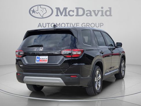 Certified 2024 Honda Pilot EX-L image 6