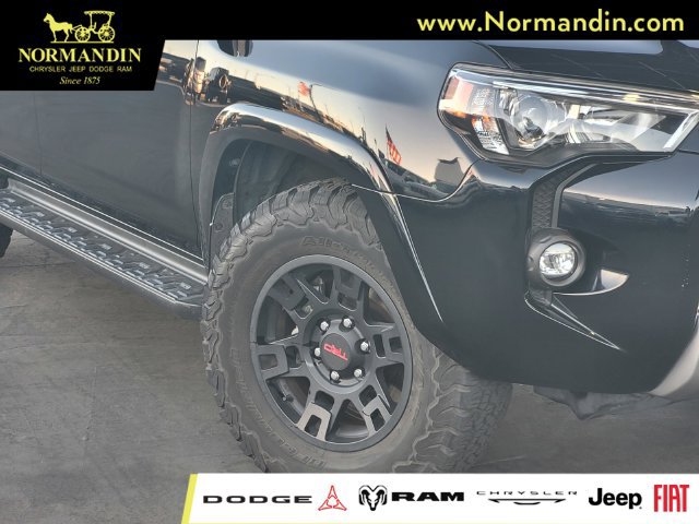 Used 2024 Toyota 4Runner TRD Off-Road Premium AWD/4WD image 5