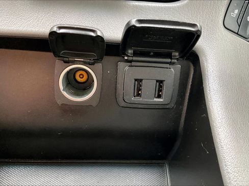 Used 2016 Chevrolet Tahoe LT w/ Luxury Package image 37