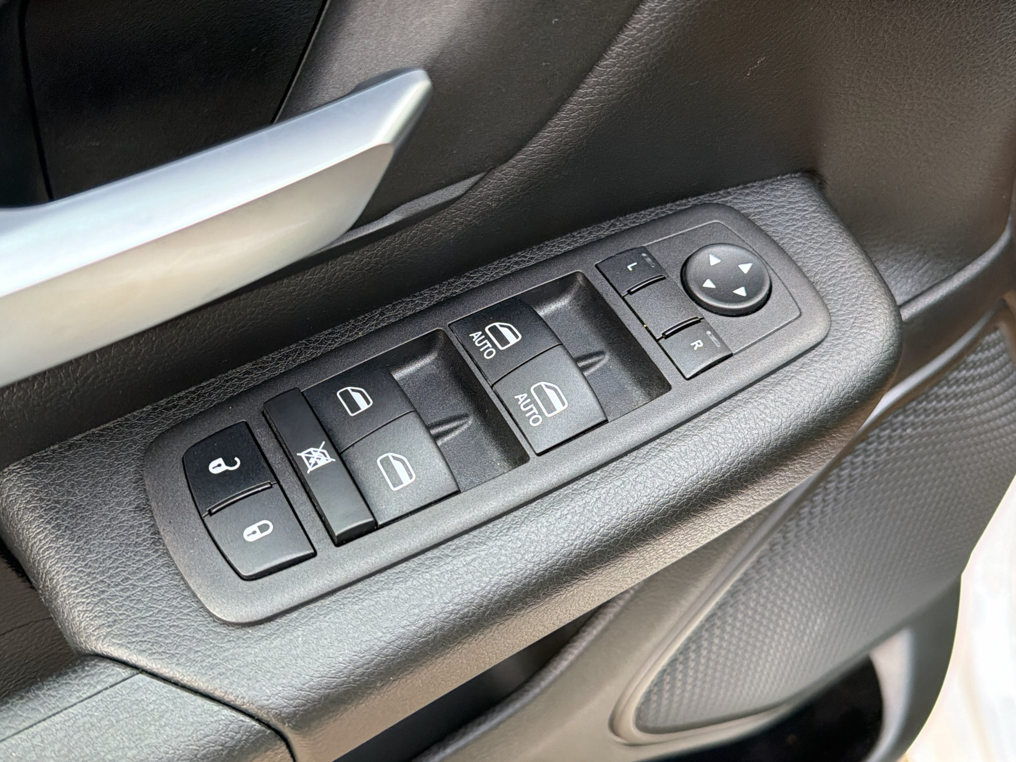 Used 2023 RAM 1500 Tradesman AWD/4WD image 12