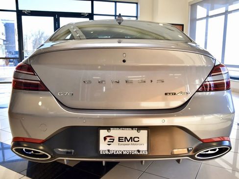 Used 2023 Genesis G70 3.3T w/ Sport Prestige Package image 5