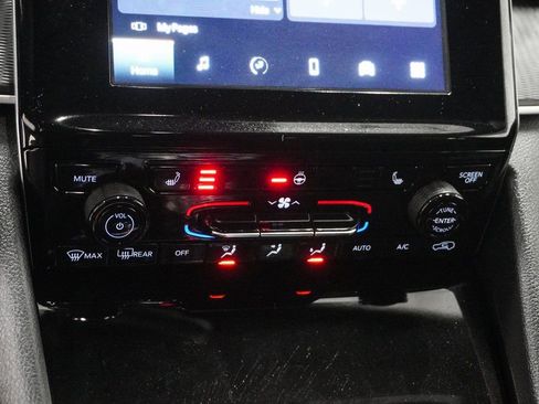 Certified 2025 Jeep Grand Cherokee Laredo w/ Luxury Tech Group I image 26