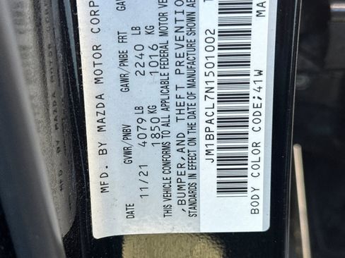 Used 2022 MAZDA MAZDA3 s image 22