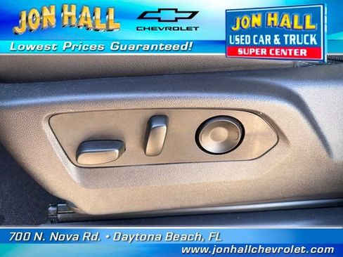 Used 2024 Chevrolet Silverado 1500 High Country w/ Technology Package image 19